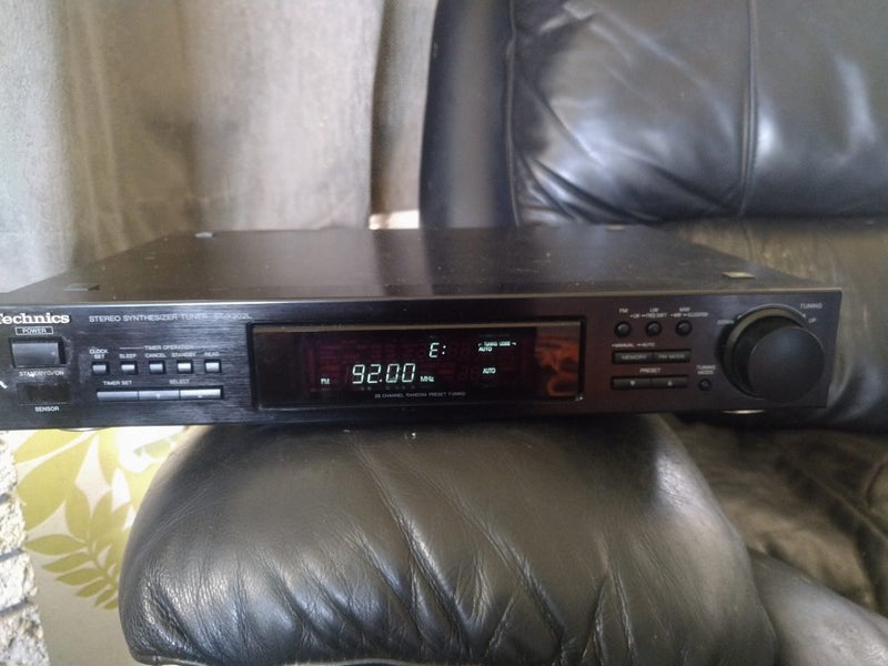 Technics st-x302l synthesizer tuner Carousel 1