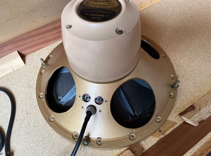 Tannoy Monitor HPD Dual Concentric LSU/HF 12inch - Vintage Speaker Carousel 1
