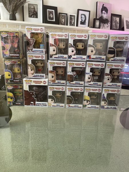 Stranger Things FUNKO - Season 3 Carousel 1