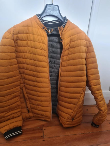 No Excess Puffer Jacket Carousel 1