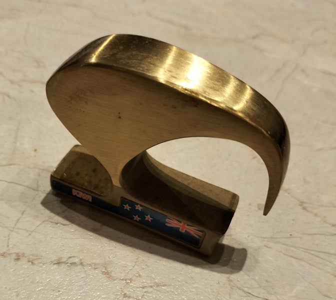Souvenir brass kiwi Carousel 1