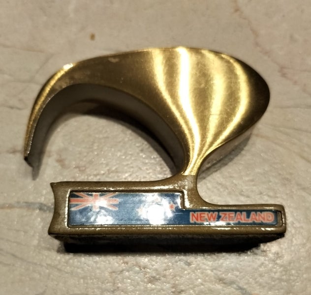 Souvenir brass kiwi Carousel 2