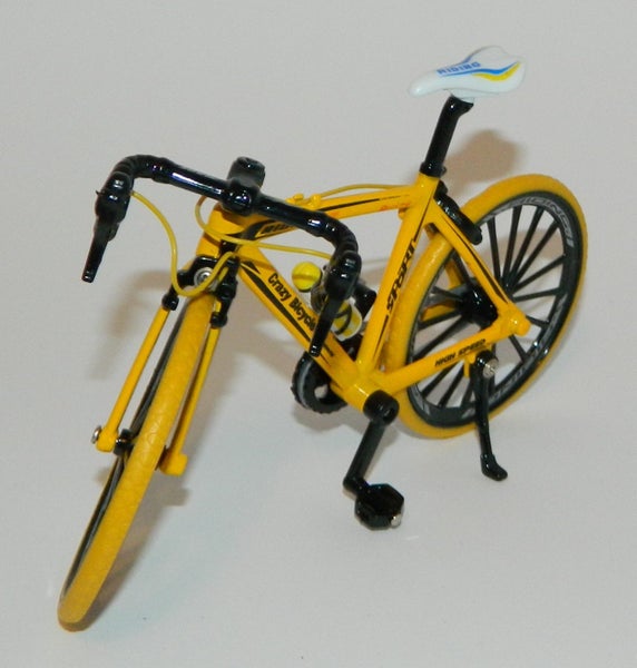 Model Diecast Alloy 1:10 Road Bike - Yellow Carousel 2