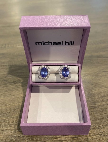 Price Reduced: Stunning Tanzanite & Diamond Earrings Carousel 1