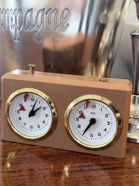 Analog Chess Clock Carousel 4