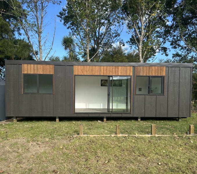 9.6 x 3m Self-Contained Cabin / Granny Flat Carousel 1