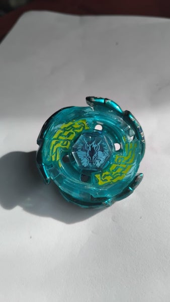 Galaxy Pegasus W105R2F | TAKARA TOMY Metalfusion Metalfight Beyblade Carousel 1
