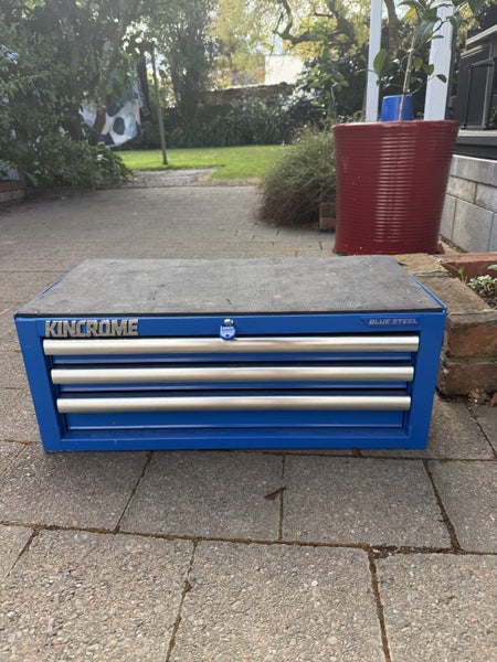 Kincrome 3 drawer centre unit Carousel 1