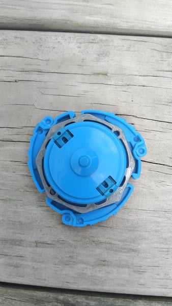 TAKARA TOMY BAKUTENSHOOT 1st Gen Beyblade | Seaborg 2 with original box Carousel 2