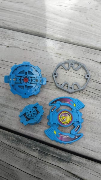 TAKARA TOMY BAKUTENSHOOT 1st Gen Beyblade | Seaborg with original box Carousel 2