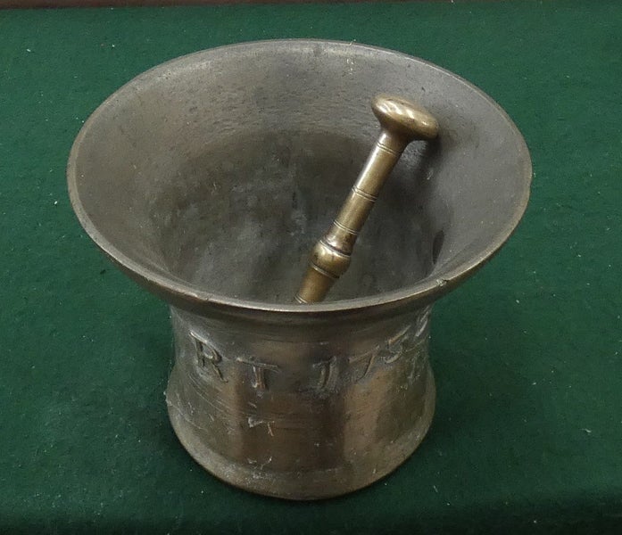 HUGE Solid Brass Apothecary MORTAR & Pestle DATED 1733 Before Capt COOK found NZ Carousel 1