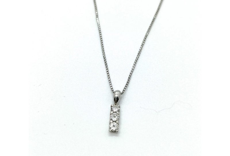 NATURAL DIAMOND PLATINUM NECKLACE Carousel 2