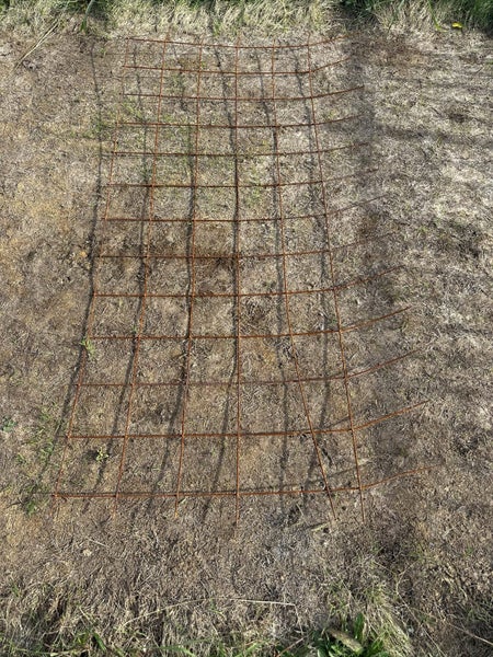 Reinforcing steel offcuts x5 Carousel 1