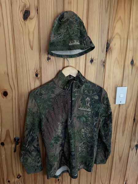 Hunting & Fishing top and beanie Carousel 1