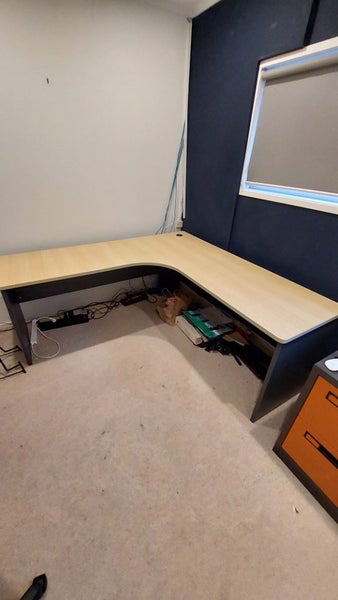 Office desk L shape Carousel 1