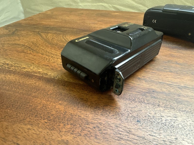 3x film cameras, faulty Carousel 2