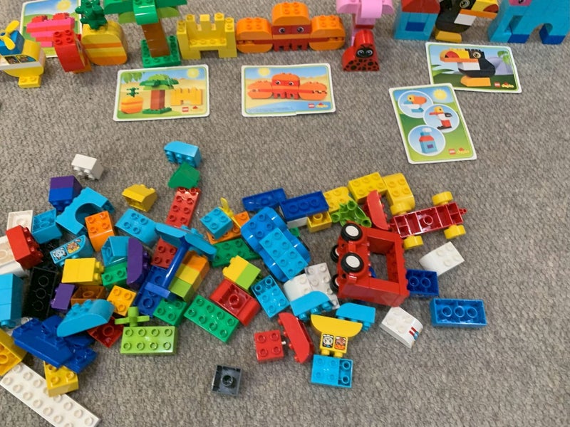 Lego Duplo ~210 pieces Carousel 2