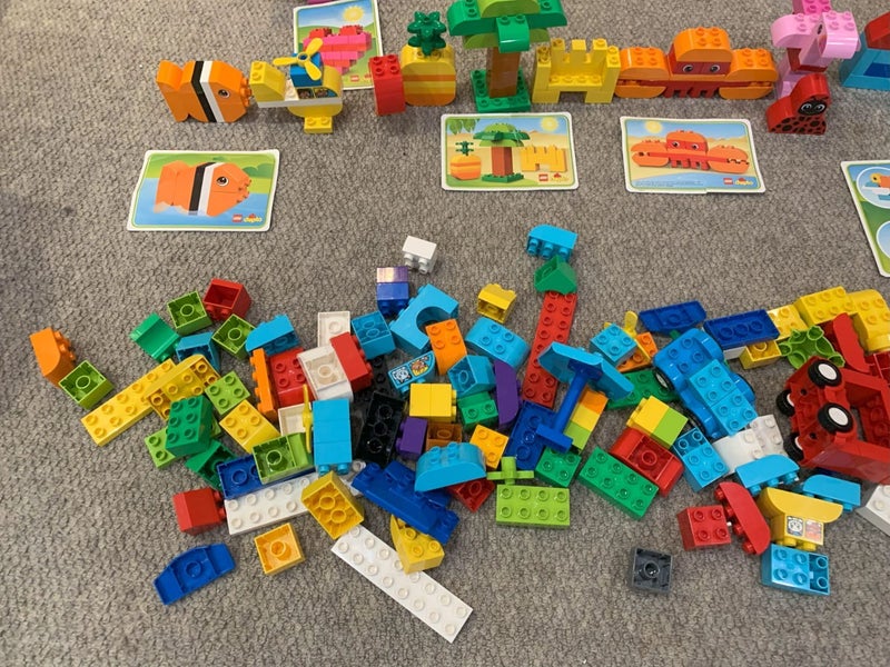 Lego Duplo ~210 pieces Carousel 5