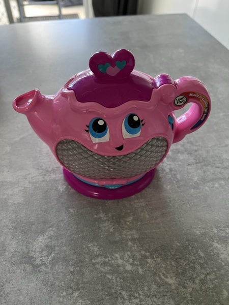 Leapfrog musical teapot Carousel 1