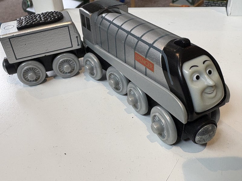 Thomas & Friends Wooden Railway – Spencer with Tender Carousel 1