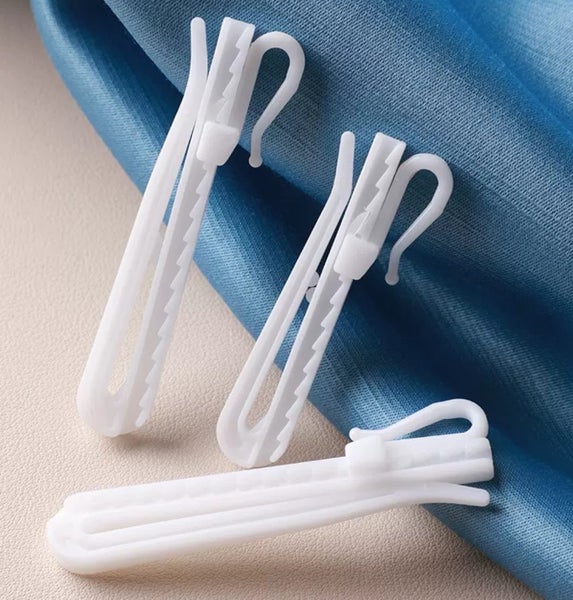Pack of 20 Adjustable Hooks for Pinch Pleat Curtains Carousel 2