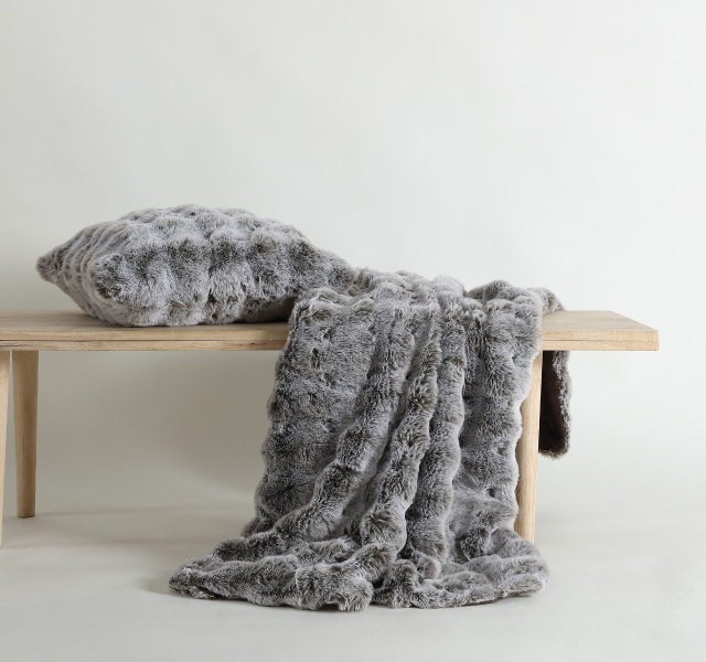 Logan and Mason Platinum Rabbit Fur Super Soft Throw Rug Carousel 1