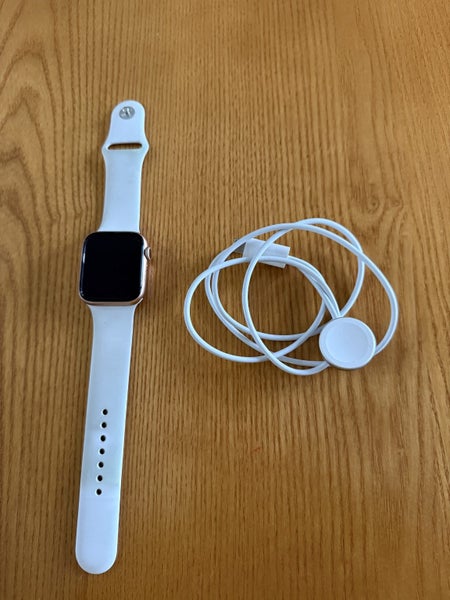 Apple Watch Series 5 rose gold Carousel 4