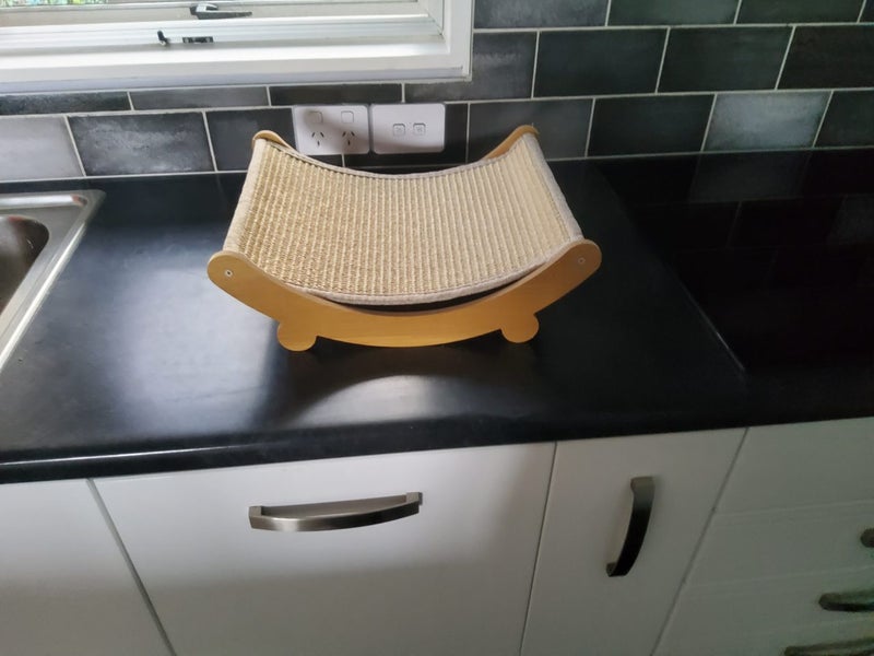 Cat bed and scratcher Carousel 2