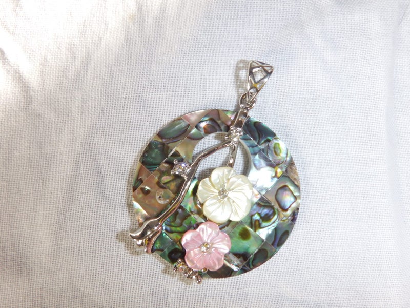 NEW - Natural Paua / Abalone, MoP, CZ Round Pendant - #ABP7 Carousel 2