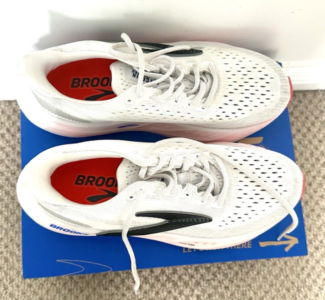 Brooks Glycerin Max Running Shoe Carousel 2