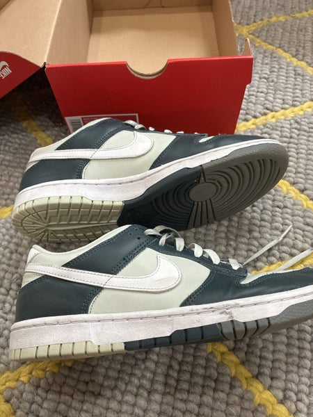 Nike Dunk Low - US7Y Carousel 4