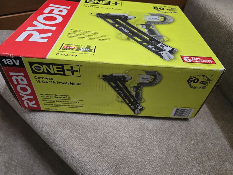Ryobi ONE+ 18V 15ga DA Finish Nailer R18NL15-0 - Skin Only Carousel 2
