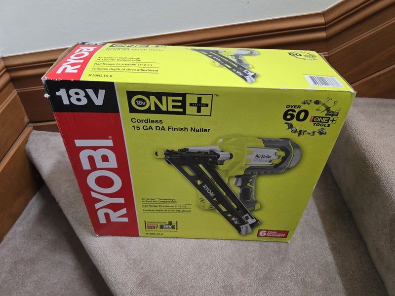 Ryobi ONE+ 18V 15ga DA Finish Nailer R18NL15-0 - Skin Only Carousel 9