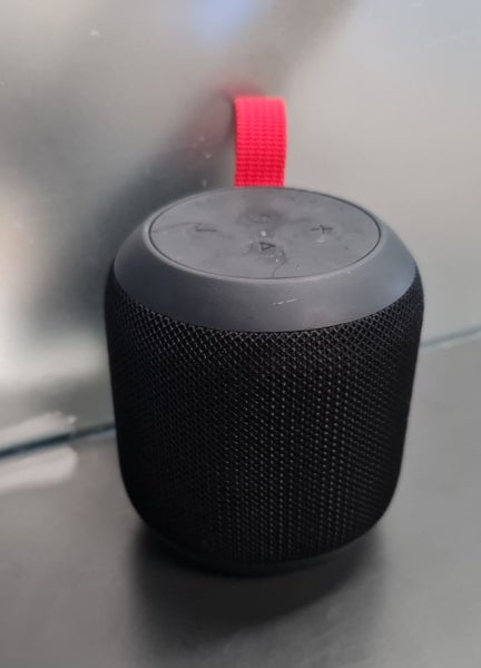 Veon Portable Speaker Carousel 1
