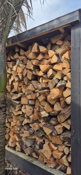 FIREWOOD Carousel 3