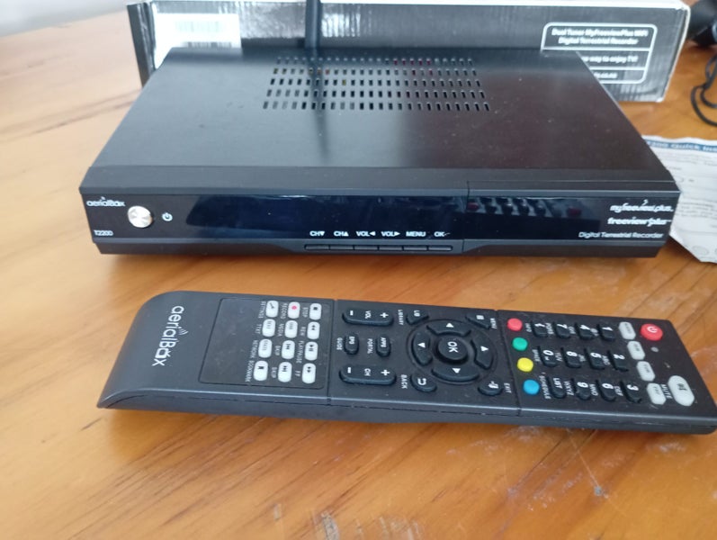 Aerialbox T2200 Freeview Digital TV Recorder 1TB Carousel 2