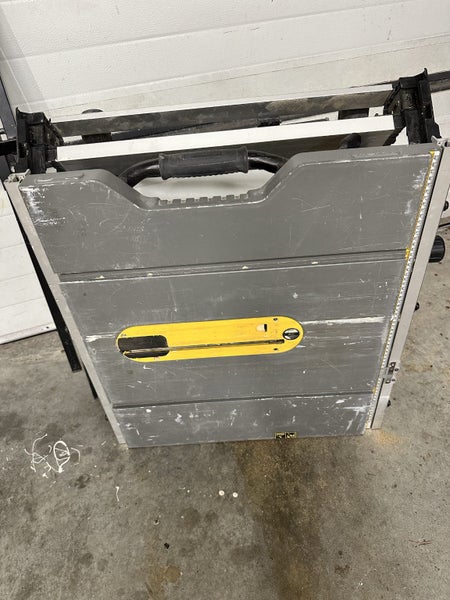 Dewalt 254mm table saw & stand Carousel 3