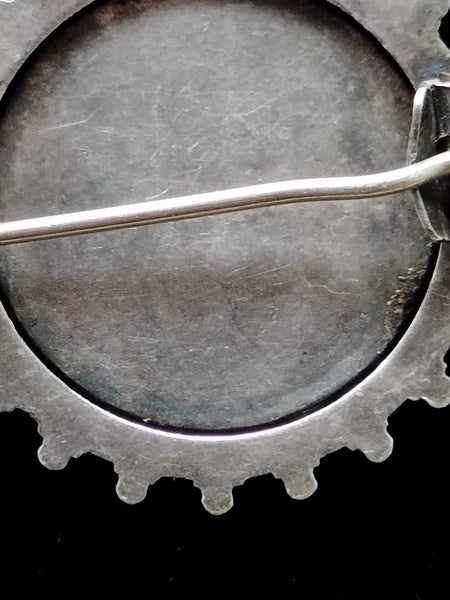 Silver Victorian brooch Carousel 2