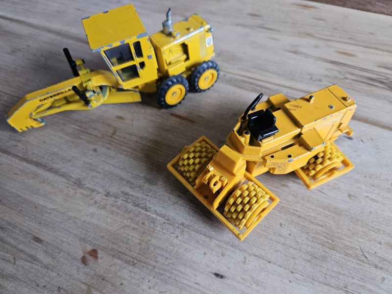 Metal Grader toy made in germany Carousel 1