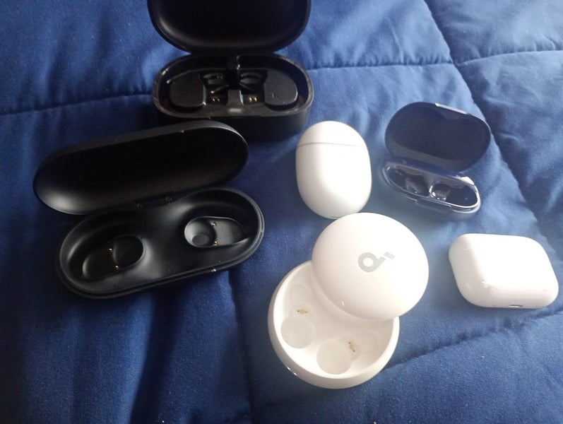 Bulk empty earbud cases Carousel 11