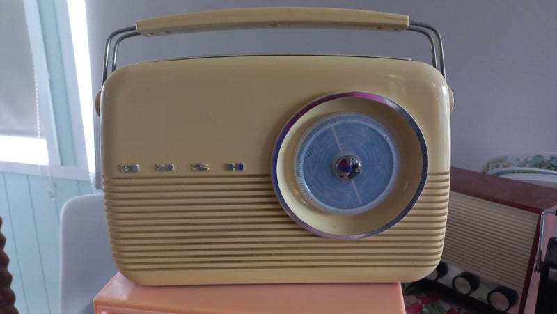 Bush UK Radio - converted to Bluetooth Carousel 1
