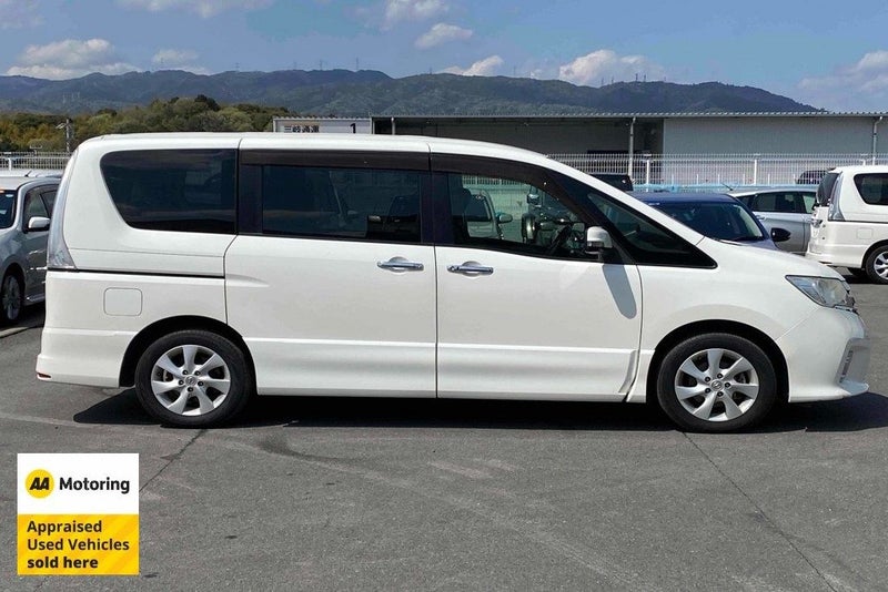 2012 Nissan Serena Highway Star / 8 Seats62863267571331113