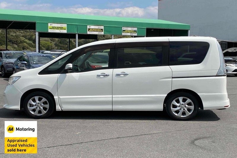 2012 Nissan Serena Highway Star / 8 Seats62863267571331114