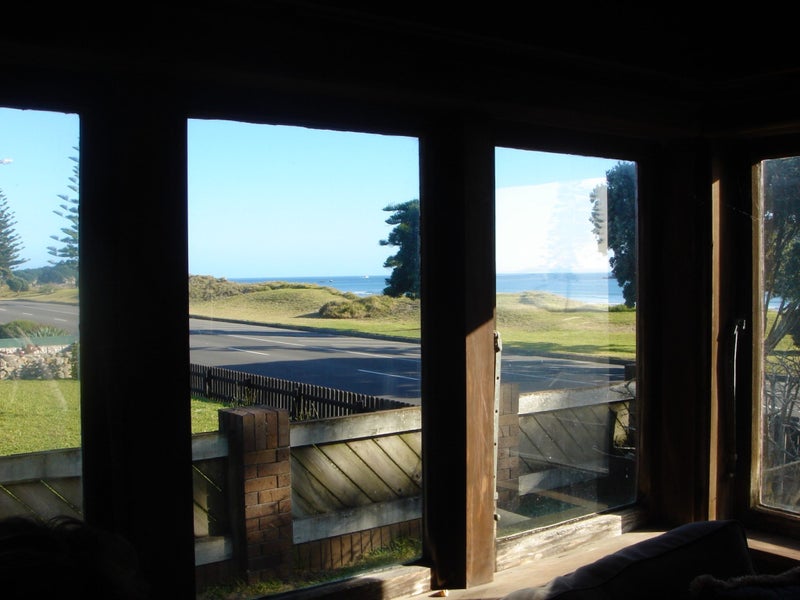 Classic kiwi Bach (building) - all offers welcome Carousel 9