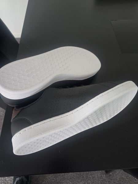 Adidas shoes brand new Carousel 1