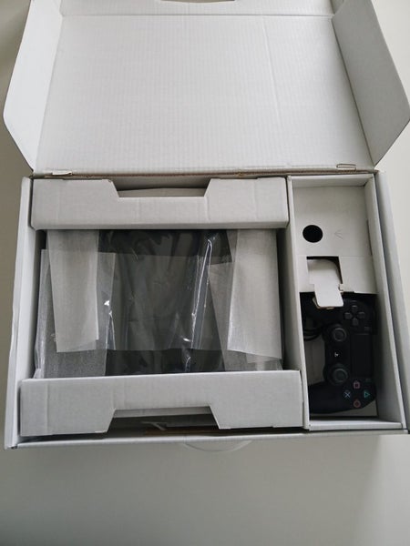 500GB Ps4 Playstation 4 console in original packaging Carousel 2