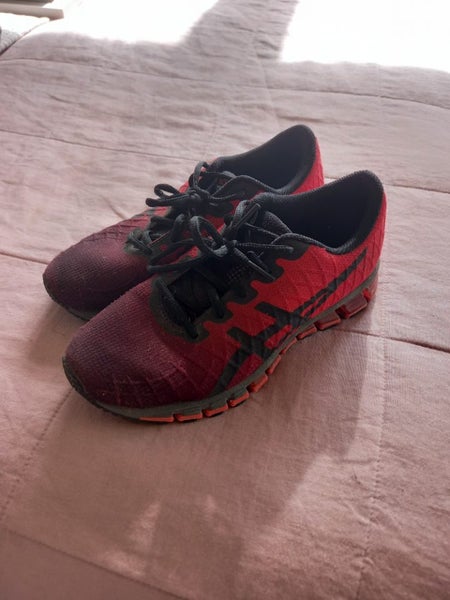 Asics sneakers boys size US5 Carousel 1