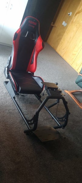 Konic Racing Cockpit Carousel 1
