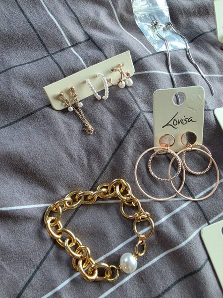 Jewellery bulk/clear out - most new! Carousel 2