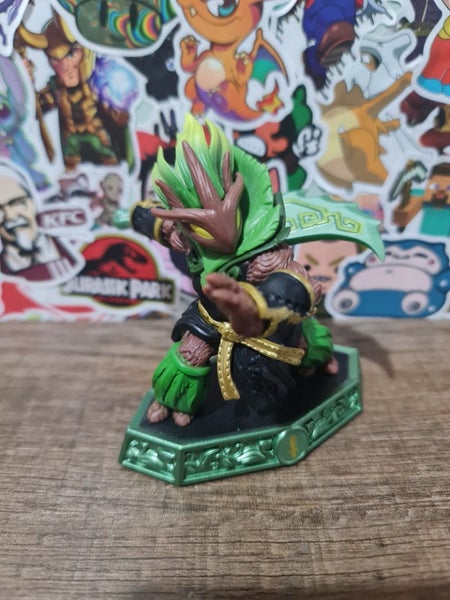 SKYLANDERS AMBUSH Carousel 1